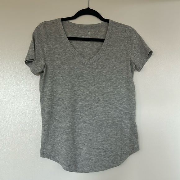SO Tops - SO Light Grey tshirt, XS, NWOT